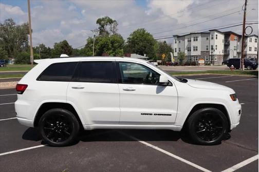2018 Jeep Grand Cherokee Laredo E
