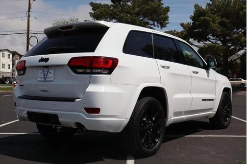 2018 Jeep Grand Cherokee Laredo E