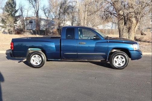 2007 Dodge Dakota SLT Club Cab