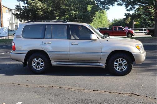 Beige 1999 Lexus LX 470 Base