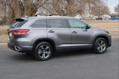 2018 Toyota Highlander 