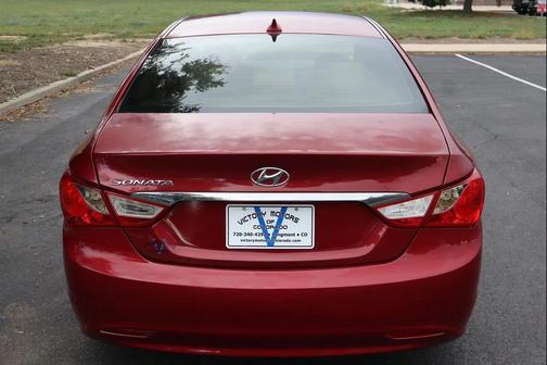 2012 Hyundai SONATA GLS