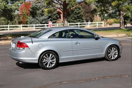 2010 Volvo C70 T5