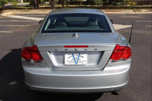 2010 Volvo C70 T5