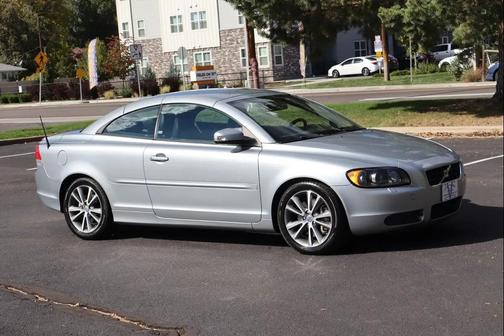 2010 Volvo C70 T5