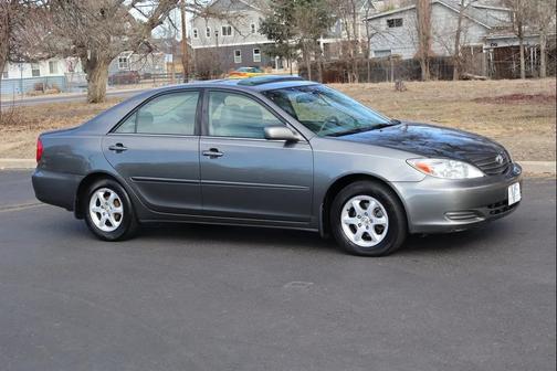 2002 Toyota Camry LE