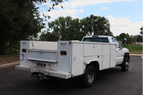 2004 Chevrolet Silverado 3500 Work Truck
