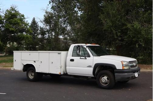 2004 Chevrolet Silverado 3500 Work Truck