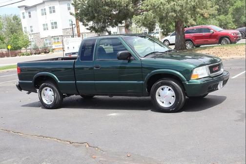 Polo Green Metallic 2002 GMC Sonoma SLS