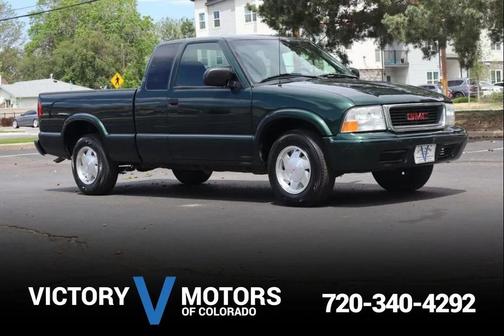 Polo Green Metallic 2002 GMC Sonoma SLS