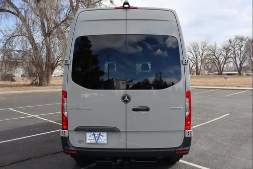 2024 Mercedes-Benz Sprinter 2500 Standard Roof 4-Cyl Diesel HO