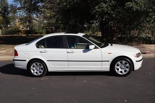 2003 BMW 325 