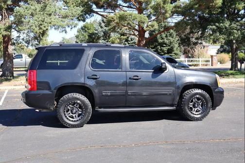 Black 2011 GMC Yukon SLT