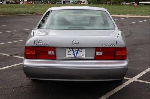 1999 Lexus LS 400 Base