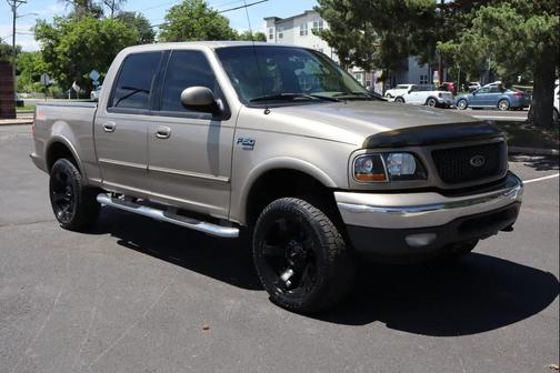 2002 Ford F-150 Lariat SuperCrew