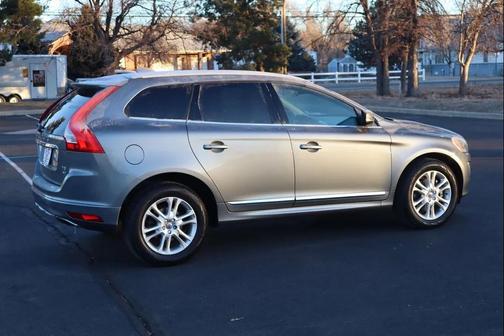 2016 Volvo XC60 T5 Premier