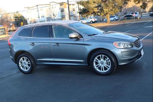 2016 Volvo XC60 T5 Premier
