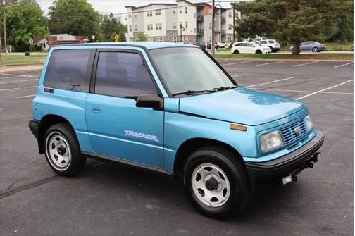 1994 Geo Tracker Base