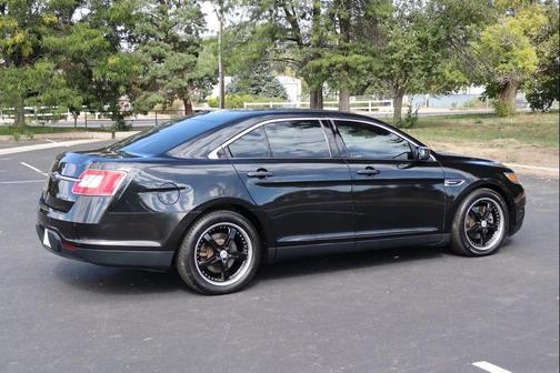 2010 Ford Taurus Limited