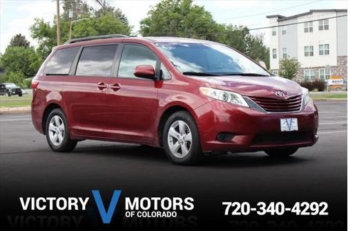 2017 Toyota Sienna LE