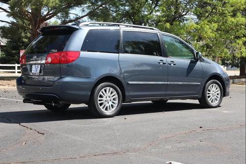 Slate Metallic 2008 Toyota Sienna Limited
