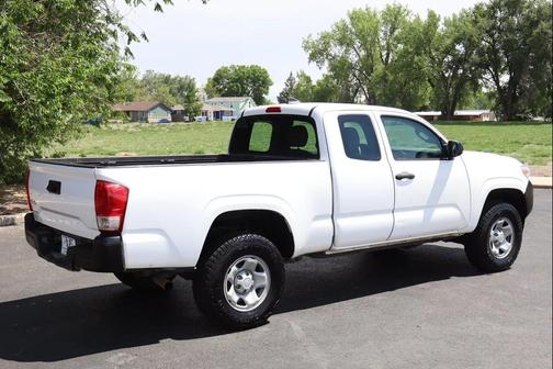 Super White 2016 Toyota Tacoma SR