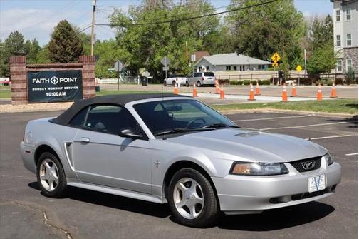 2001 Ford Mustang Base