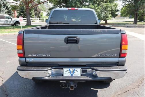 2001 Chevrolet Silverado 2500 LS H/D Extended Cab