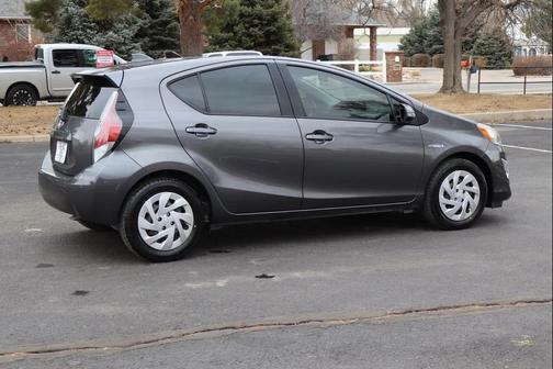 2016 Toyota Prius c One