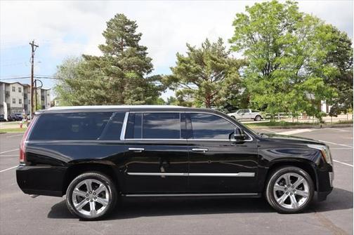 2018 Cadillac Escalade ESV Premium Luxury