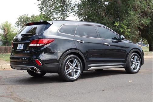 2017 Hyundai SANTA FE Limited Ultimate