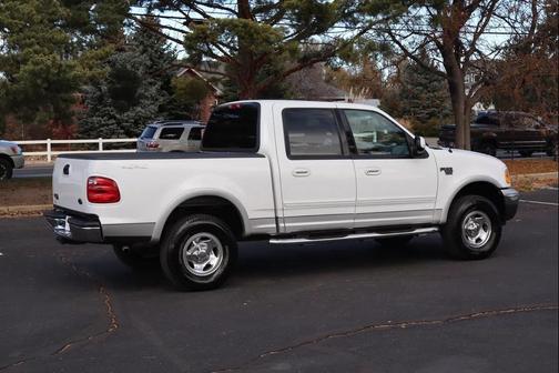 2003 Ford F-150 XLT SuperCrew