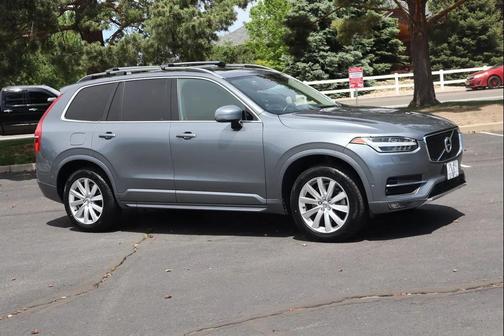 Osmium Grey Metallic 2017 Volvo XC90 T6 Momentum