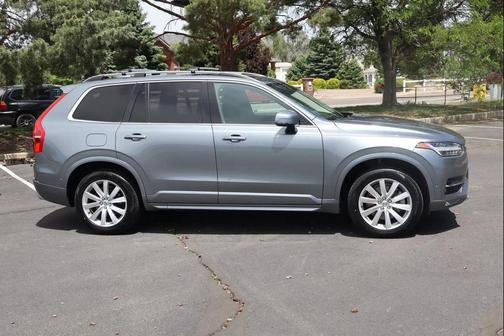 Osmium Grey Metallic 2017 Volvo XC90 T6 Momentum