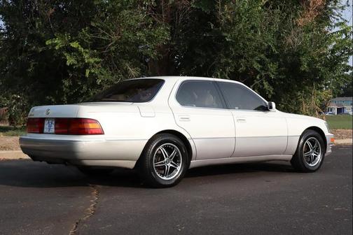 1993 Lexus LS 400 Base