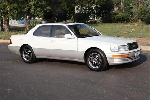 1993 Lexus LS 400 Base