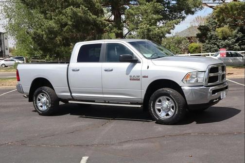 Bright Silver Metallic Clearcoat 2017 RAM 2500 SLT Crew Cab 4x4 6'4' Box