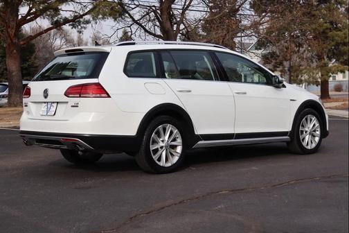 2018 Volkswagen Golf Alltrack TSI S