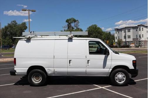 2009 Ford E350 Super Duty Base