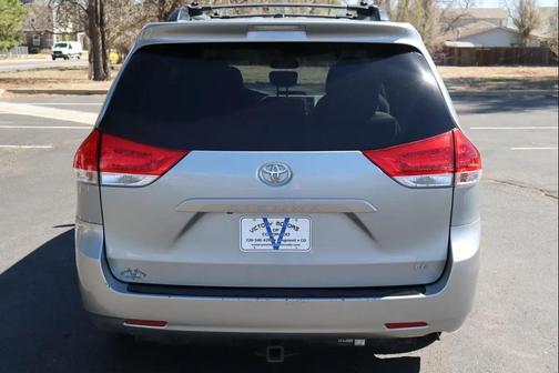 2011 Toyota Sienna 