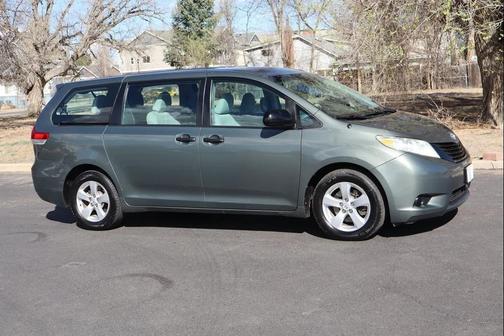 2013 Toyota Sienna SE