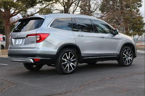 2020 Honda Pilot Touring 8-Passenger