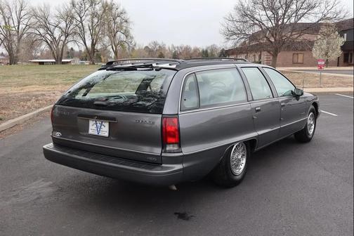 1991 Chevrolet Caprice Base