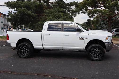 2017 RAM 2500 SLT Crew Cab 4x4 6'4' Box