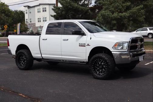 2017 RAM 2500 SLT Crew Cab 4x4 6'4' Box