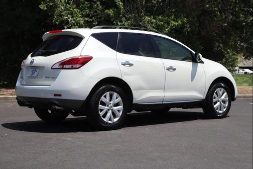 Pearl White 2012 Nissan Murano SV
