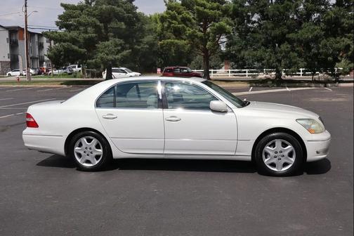 2005 Lexus LS 430 Base