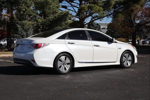 2015 Hyundai SONATA Hybrid Limited