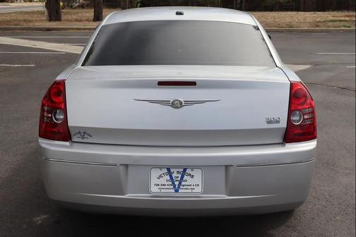 2010 Chrysler 300 Touring/Signature/Executive Series