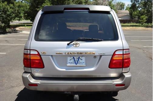 2000 Toyota Land Cruiser Base